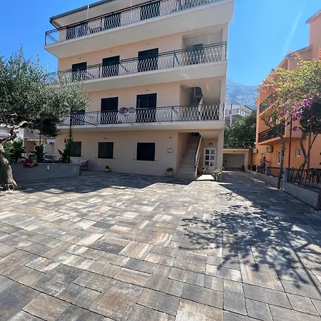 Kana Apartamento Makarska